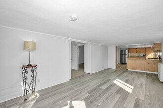 531 Taylor Ave in Alameda, CA - Building Photo - Building Photo