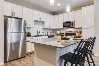 Ascend Oakpointe in Apopka, FL - Building Photo - Interior Photo