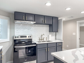 1536 N Hamlin Ave, Unit G03C in Chicago, IL - Building Photo - Building Photo