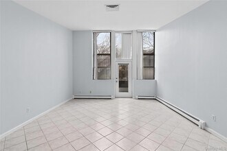 60 Kensico Rd, Unit 23 in Thornwood, NY - Building Photo - Building Photo