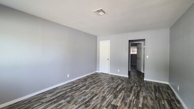 2500 Bassler St in North Las Vegas, NV - Building Photo - Building Photo