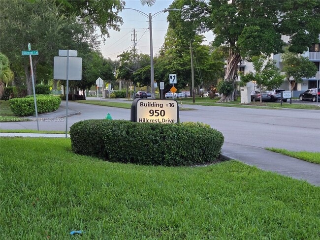 property at 950 Hillcrest Dr