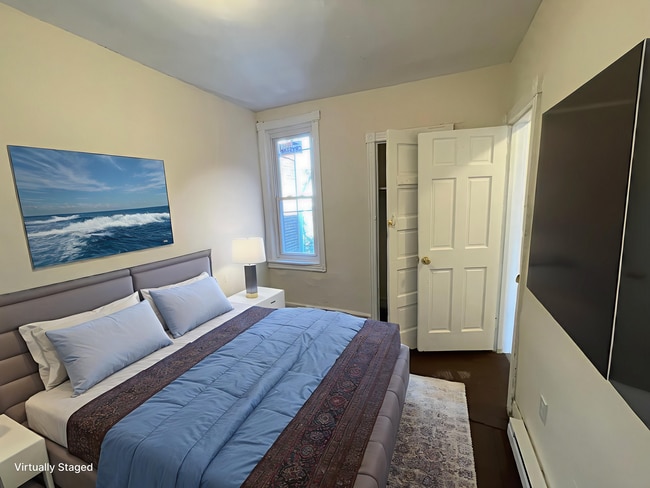 735 W Russell St in Philadelphia, PA - Foto de edificio - Building Photo