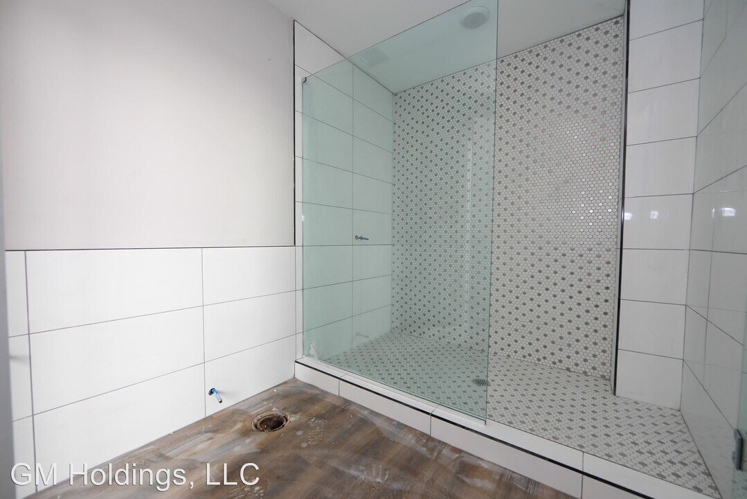 1825 E Atlantic St in Philadelphia, PA - Building Photo