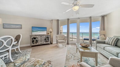 7205 Thomas Dr in Panama City Beach, FL - Building Photo - Building Photo