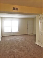 2527 HYDRAULIC Rd in Charlottesville, VA - Building Photo - Building Photo