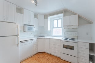 Cartac Community in Toronto, ON - Building Photo