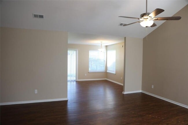 12030 Hedgegate Dr in Houston, TX - Building Photo - Building Photo