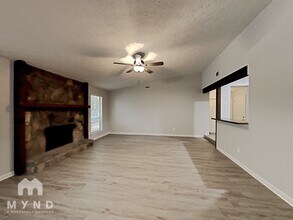 8114 Creekstone Ct in Riverdale, GA - Building Photo - Building Photo