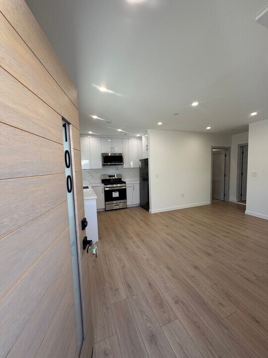 1816 Rosita Ave in Burbank, CA - Building Photo