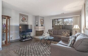 3424 Vintage Dr, Unit 147 in Modesto, CA - Building Photo - Building Photo