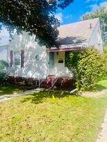 24926 Hickory St in Dearborn, MI - Building Photo