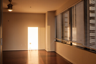 1200 Main St, Unit 1201 in Dallas, TX - Building Photo - Building Photo
