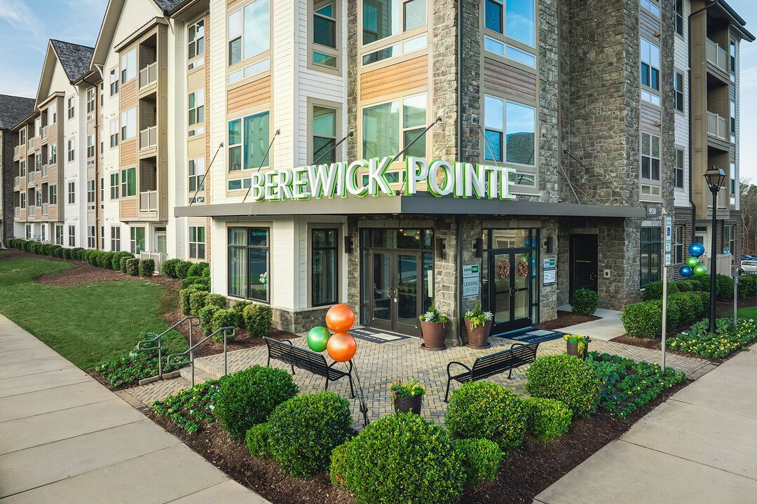 Berewick Pointe Apartments in Charlotte, NC - Foto de edificio