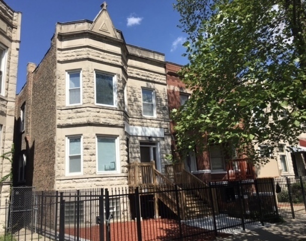 4136 W Adams St in Chicago, IL - Building Photo