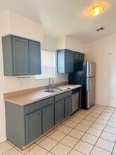 2384 W Silverbell Tree Dr in Tucson, AZ - Building Photo - Building Photo