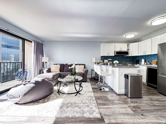 property at 2140 Kuhio Ave