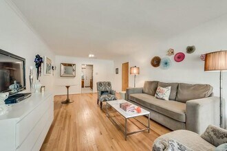 6525 E Mockingbird Ln in Dallas, TX - Building Photo - Building Photo