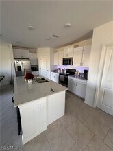 20050 Caroline Crk Pl in Lehigh Acres, FL - Building Photo - Building Photo