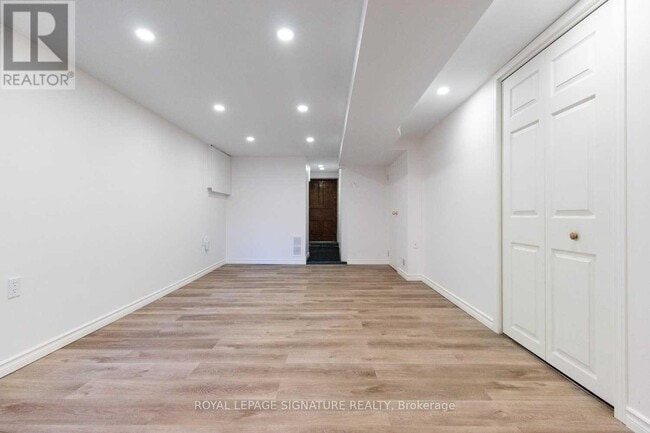 613 Crawford St in Toronto, ON - Building Photo - Building Photo