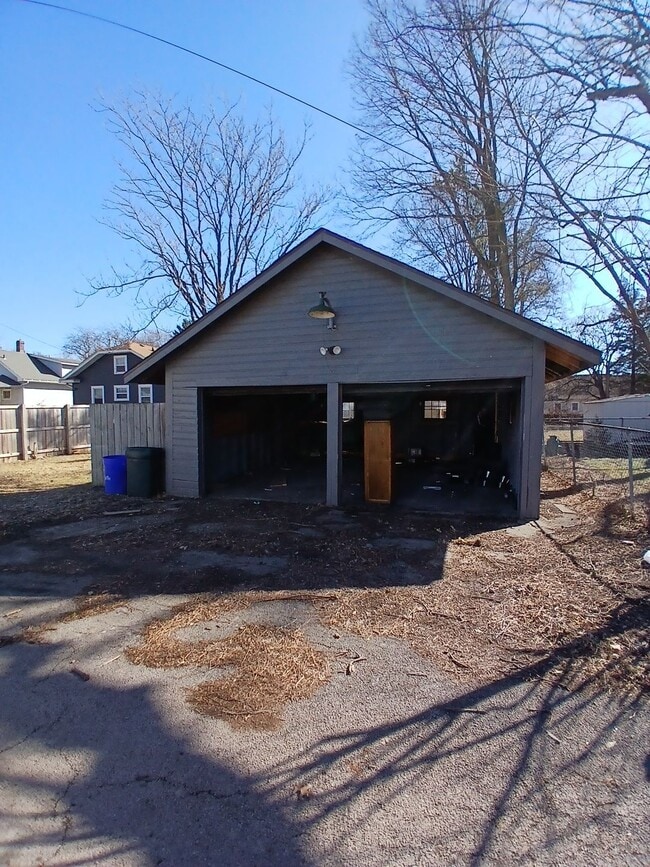 1610 Post Ave in Rockford, IL - Building Photo - Building Photo