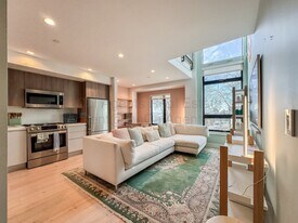 2747 San Pablo Ave in Berkeley, CA - Building Photo