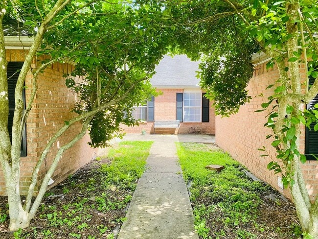 property at 1860-1862 Pine Valley Dr