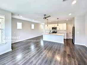 105 Ethelyne Way in Lebanon, TN - Building Photo - Building Photo
