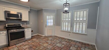 4661 Birchbend Ln in Fort Worth, TX - Foto de edificio - Building Photo