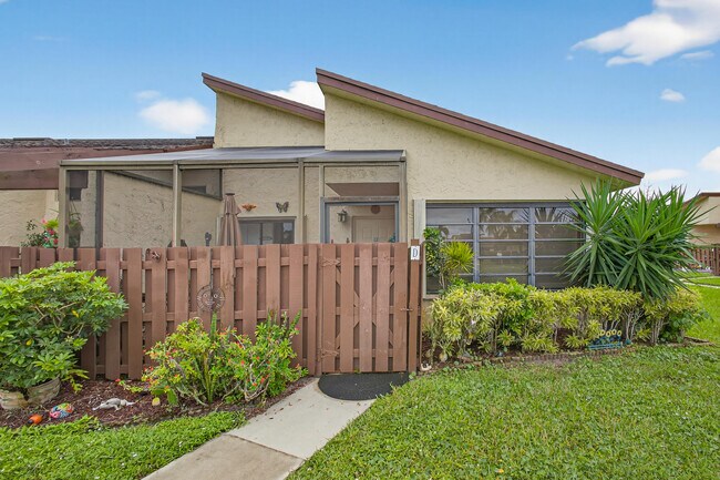13971 Nesting Way in Delray Beach, FL - Building Photo - Building Photo