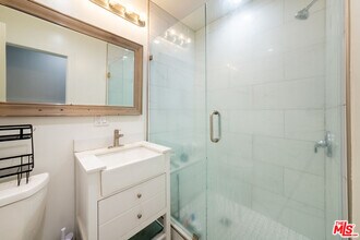 1559 1/2 S Harvard Blvd in Los Angeles, CA - Building Photo - Building Photo