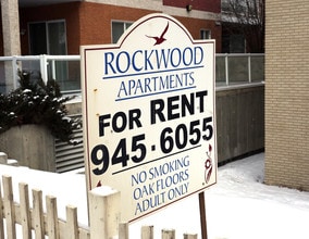 Heritage Trail Apartments 2 in Edmonton, AB - Building Photo - Building Photo