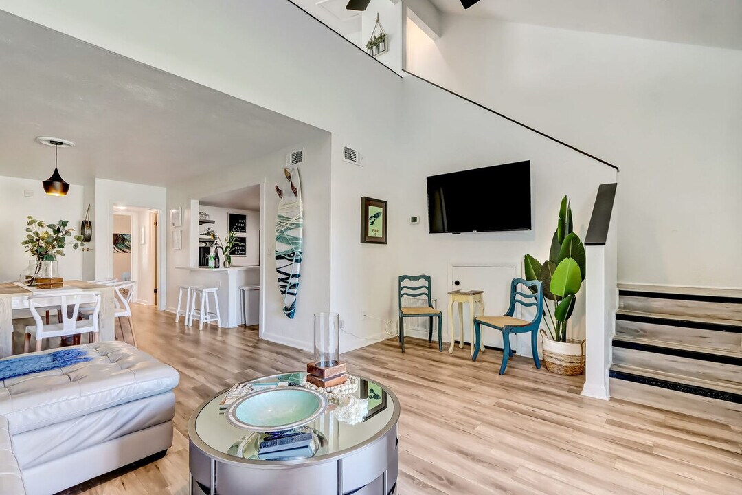 2702 Seagate Ln N in St. Augustine, FL - Foto de edificio