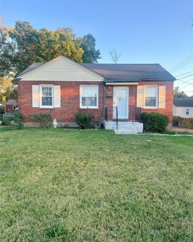 20 Derhake Rd in Florissant, MO - Building Photo - Building Photo