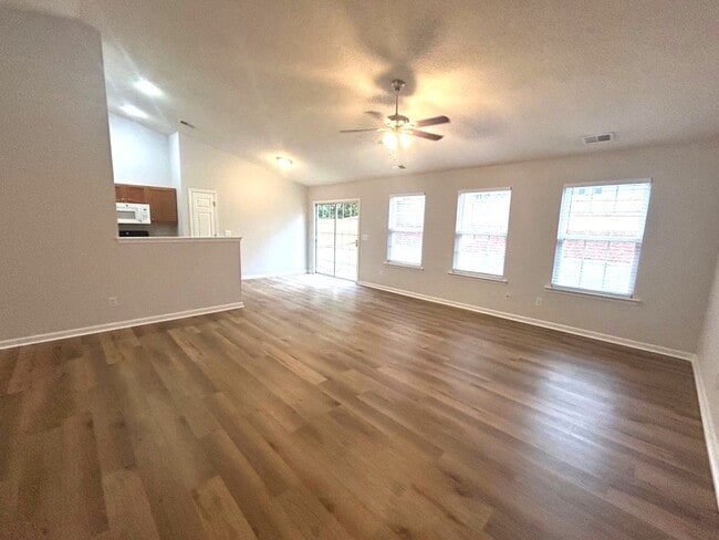 509 Birchtree Valley Ct in Fuquay Varina, NC - Building Photo - Building Photo