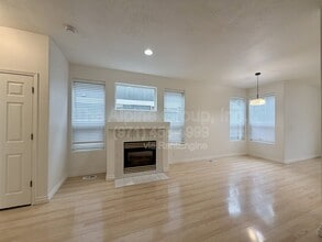 5817 NW 174th Ave in Portland, OR - Building Photo - Building Photo