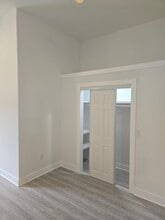 359 Main St in Easthampton, MA - Foto de edificio - Building Photo