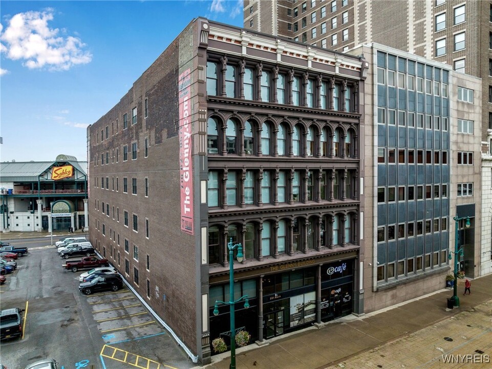 251 Main St in Buffalo, NY - Building Photo