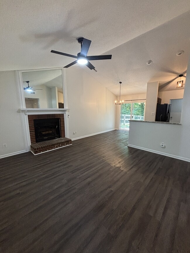 6607 Pineburr Rd in Charlotte, NC - Building Photo - Building Photo