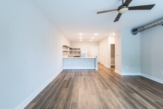 140 Jennings Ave, Unit 204 in Knoxville, TN - Building Photo - Building Photo