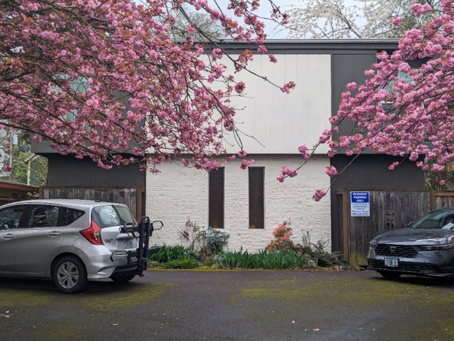 1190-1194 SE Haig St in Portland, OR - Building Photo - Building Photo