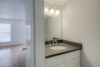 5748 Brentwood Trace in Brentwood, TN - Foto de edificio - Building Photo