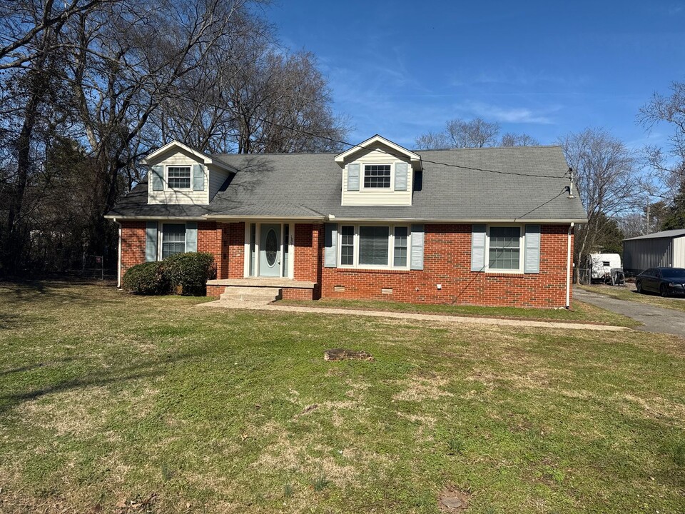 1807 Fern Dr in Murfreesboro, TN - Building Photo