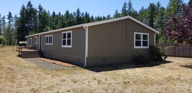 2499 SW Pine Rd in Port Orchard, WA - Building Photo - Building Photo