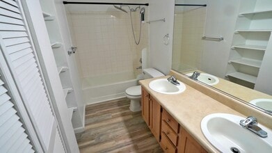 31500 33rd Pl SW in Federal Way, WA - Building Photo - Building Photo