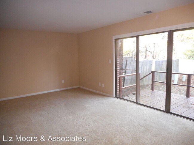 115 Windsor Pines Way photo'