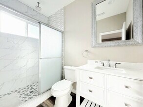 3258 Dundas St in Los Angeles, CA - Building Photo - Building Photo