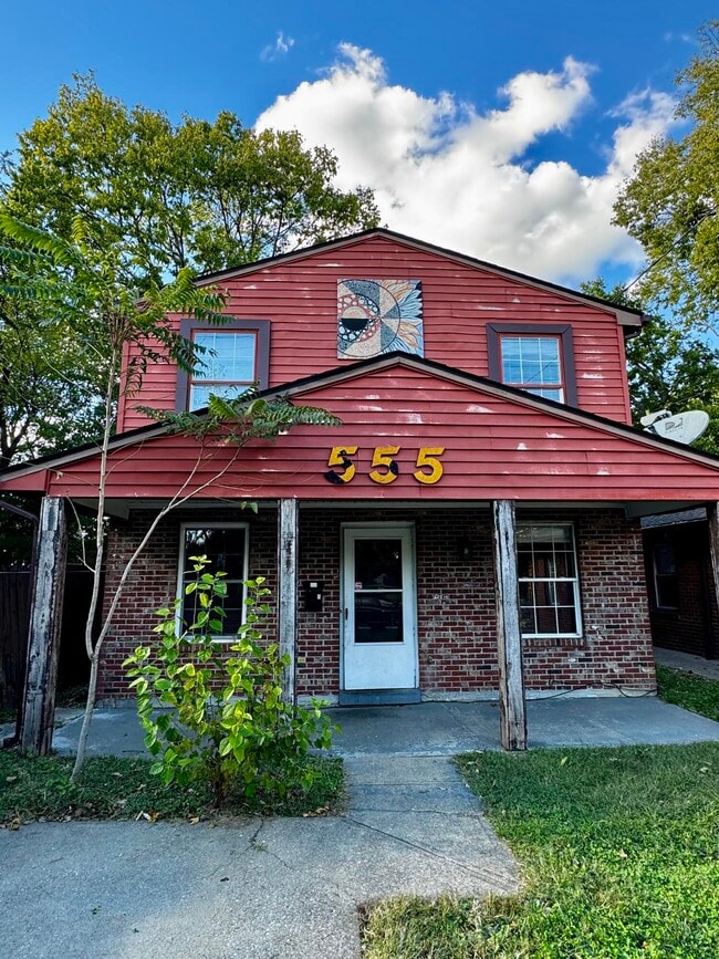 property at 555 N Limestone