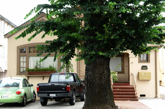 1117 El Camino Real in Burlingame, CA - Foto de edificio - Building Photo