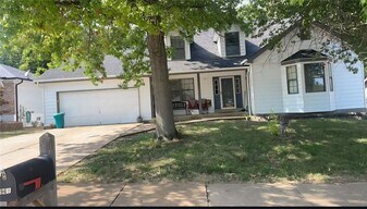 961 Villa Gran Way in Fenton, MO - Building Photo